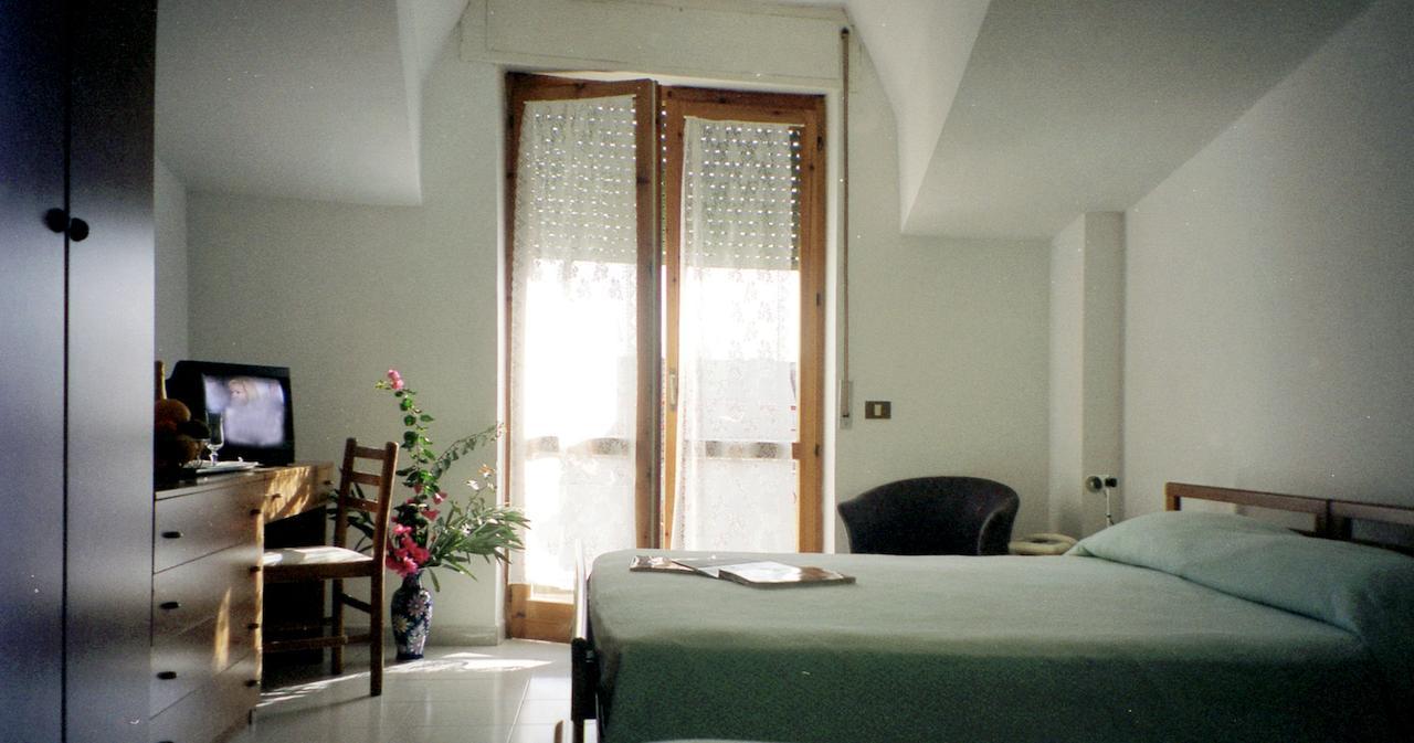 Hotel Europa Casal Velino Extérieur photo